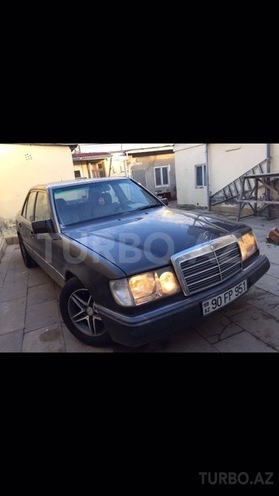 Mercedes E 250 1991, 395,000 km - 2.5 l - Bakı