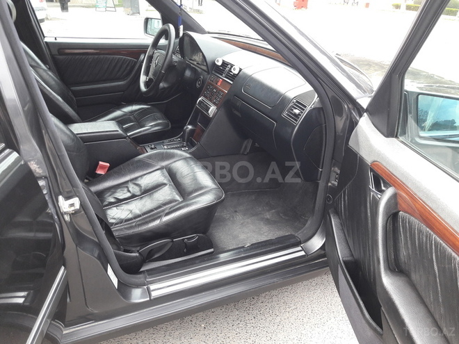 Mercedes C 250 1995, 280,000 km - 2.5 l - Bakı