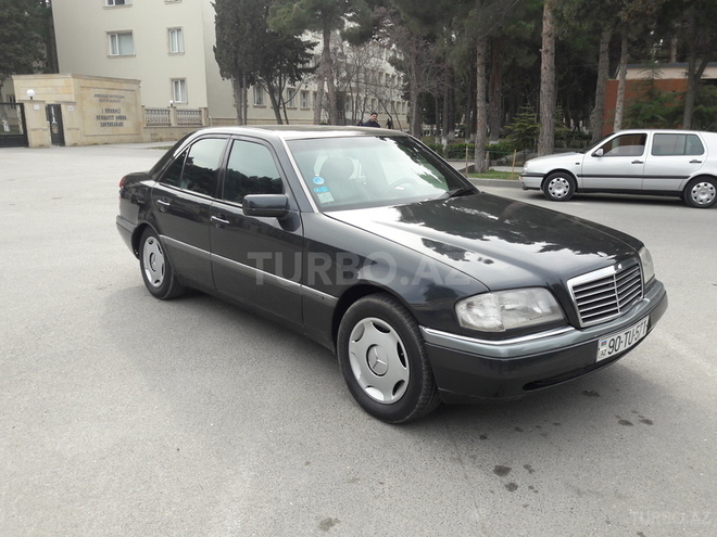 Mercedes C 250 1995, 280,000 km - 2.5 l - Bakı
