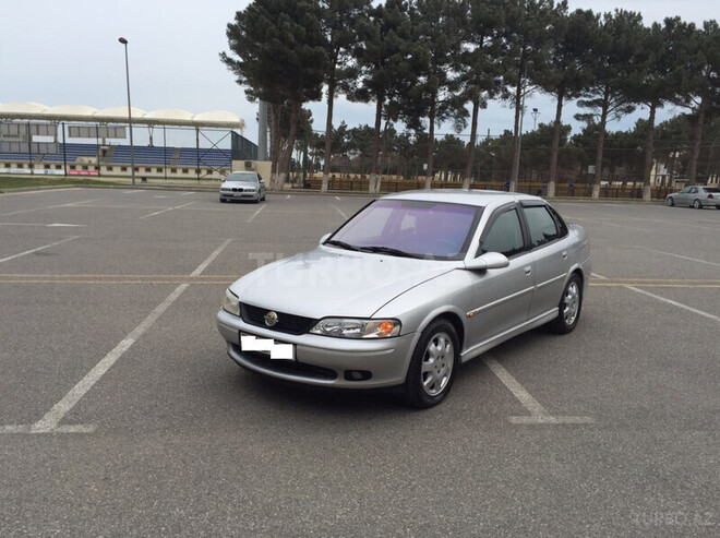 Opel Vectra 2001, 298,000 km - 2.2 l - Sumqayıt