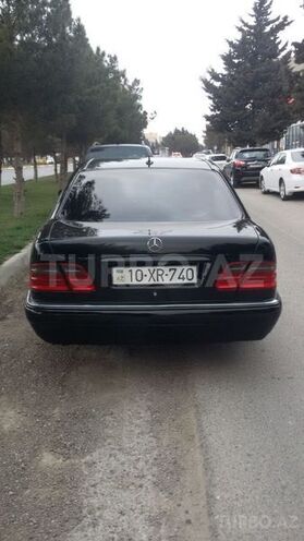Mercedes E 240 1997, 220,000 km - 2.4 l - Sumqayıt