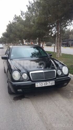 Mercedes E 240 1997, 220,000 km - 2.4 l - Sumqayıt