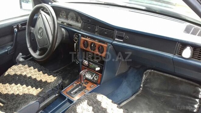 Mercedes 190 1991, 235,000 km - 2.0 l - Bakı