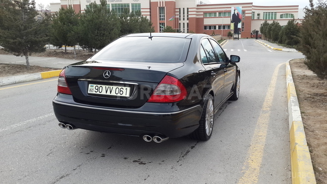Mercedes E 320 2002, 204,000 km - 3.2 l - Sumqayıt