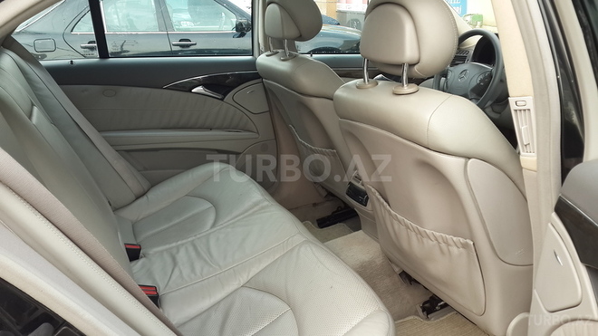 Mercedes E 320 2002, 204,000 km - 3.2 l - Sumqayıt