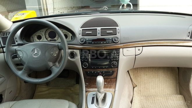 Mercedes E 320 2002, 204,000 km - 3.2 l - Sumqayıt