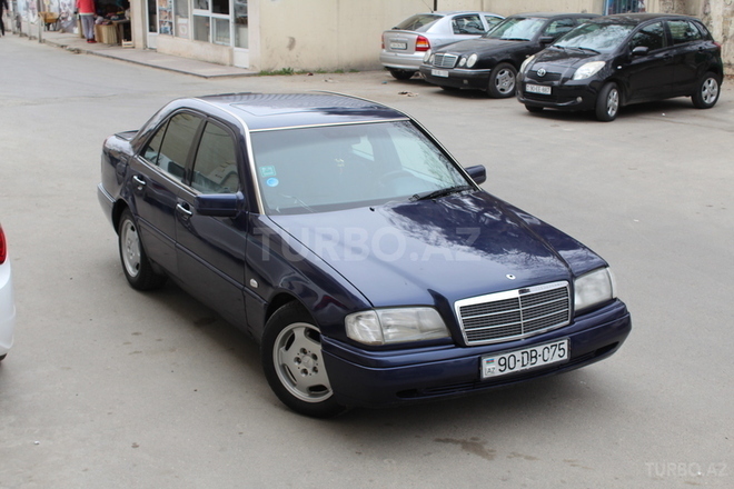 Mercedes C 220 1996, 210,000 km - 2.2 l - Bakı