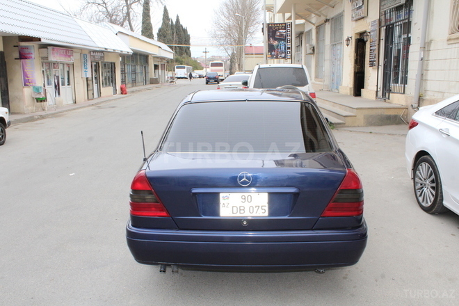 Mercedes C 220 1996, 210,000 km - 2.2 l - Bakı