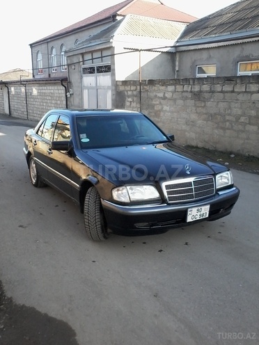 Mercedes C 230 1999, 208,000 km - 2.3 л - Quba