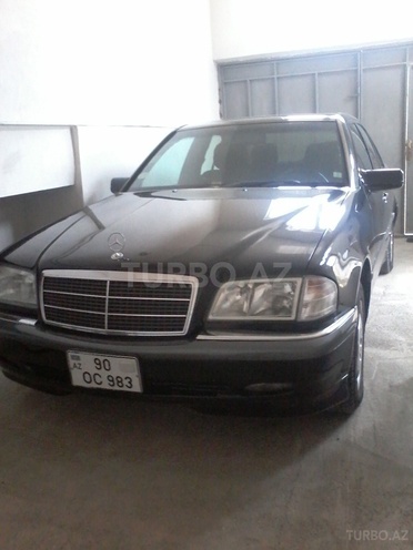 Mercedes C 230 1999, 208,000 km - 2.3 л - Quba