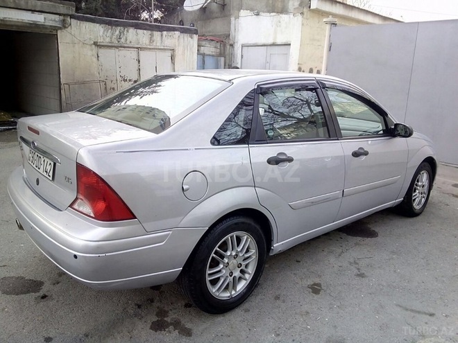 Ford Focus 2000, 170,400 km - 2.0 л - Bakı