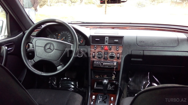 Mercedes C 220 1997, 362,907 km - 2.2 l - Bakı