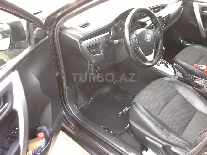 Toyota Corolla 2013, 77,000 km - 1.6 l - Bakı