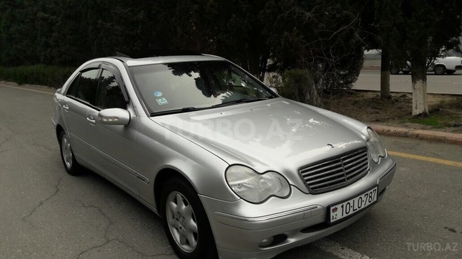 Mercedes C 180 2004, 225,000 km - 1.8 l - Sumqayıt