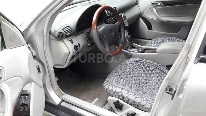 Mercedes C 180 2004, 225,000 km - 1.8 l - Sumqayıt