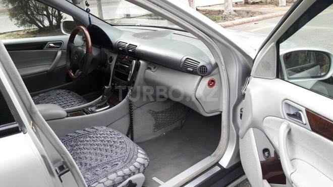 Mercedes C 180 2004, 225,000 km - 1.8 l - Sumqayıt