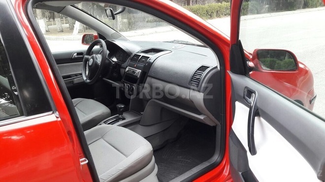 Volkswagen Polo 2004, 225,000 km - 1.4 l - Sumqayıt