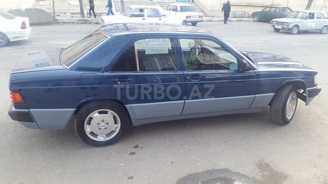 Mercedes 190 1990, 250,000 km - 2.0 l - Bərdə