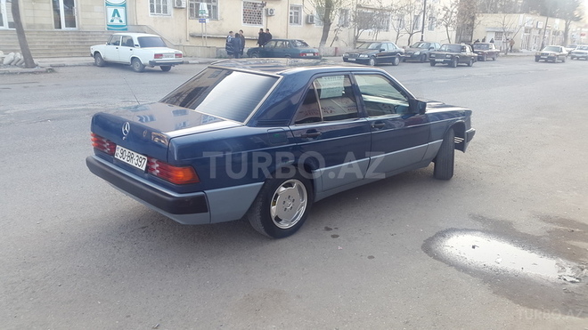 Mercedes 190 1990, 250,000 km - 2.0 l - Bərdə