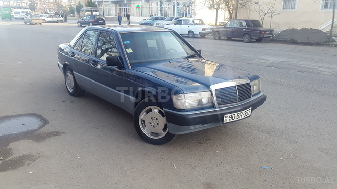 Mercedes 190 1990, 250,000 km - 2.0 l - Bərdə