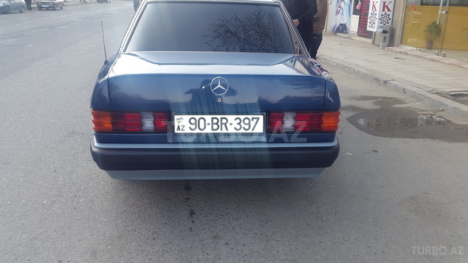 Mercedes 190 1990, 250,000 km - 2.0 l - Bərdə