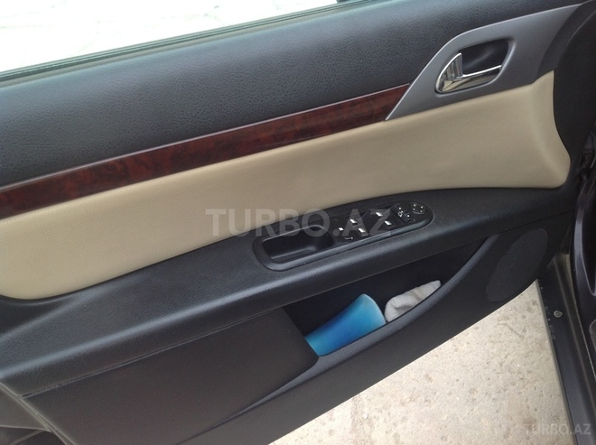 Peugeot 407 2005, 231,000 km - 2.0 l - Sumqayıt