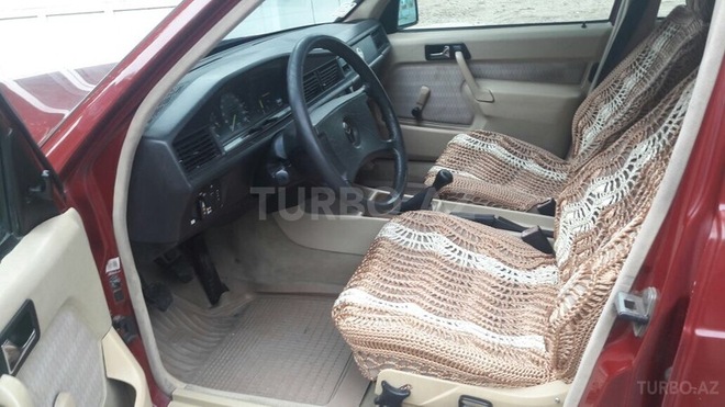 Mercedes 190 1992, 250,000 km - 2.0 l - Sumqayıt