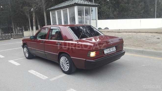 Mercedes 190 1992, 250,000 km - 2.0 l - Sumqayıt