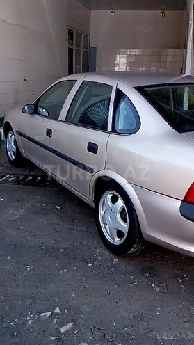 Opel Vectra 1997, 357,580 km - 1.6 l - Şəki