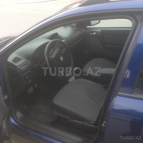 Opel Astra 2003, 215,000 km - 1.6 l - Bakı