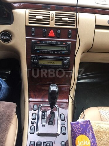 Mercedes E 240 2000, 227,000 km - 2.6 l - Bakı