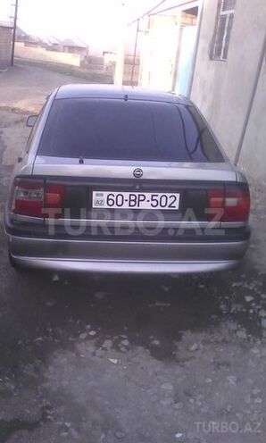 Opel Vectra 1994, 355,000 km - 1.6 л - Gəncə