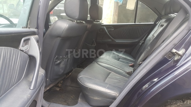 Mercedes E 270 1999, 440,000 km - 2.7 l - Bakı