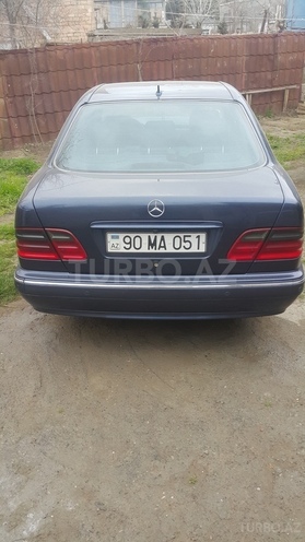 Mercedes E 270 1999, 440,000 km - 2.7 l - Bakı