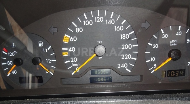 Mercedes C 200 2000, 108,000 km - 2.0 l - Bakı