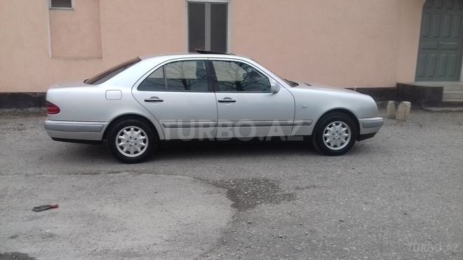 Mercedes E 200 1998, 215,143 km - 2.0 l - Ağdaş