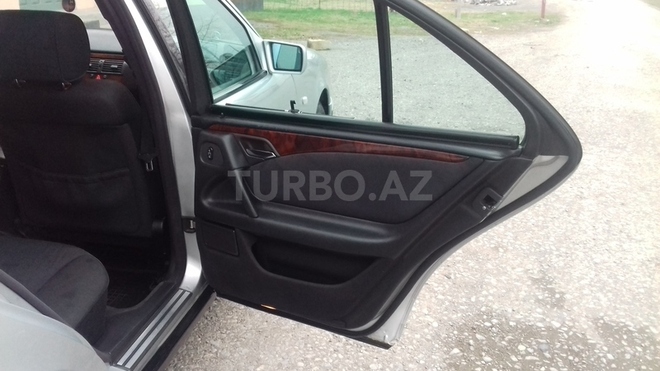 Mercedes E 200 1998, 215,143 km - 2.0 l - Ağdaş