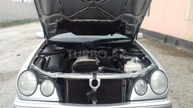 Mercedes E 200 1998, 215,143 km - 2.0 l - Ağdaş