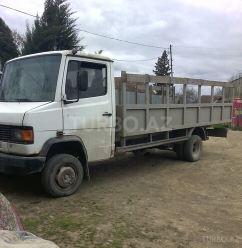 Mercedes 609 D 1993, 300,000 km - 4.2 л - Bakı