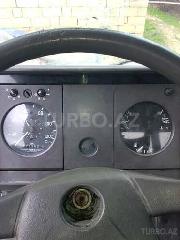 Mercedes 609 D 1993, 300,000 km - 4.2 л - Bakı