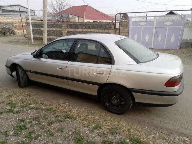 Opel Omega 1994, 413,250 km - 2.0 l - Naftalan