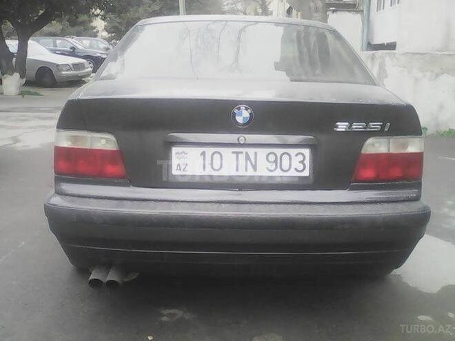 BMW 325 1993, 211,000 km - 2.5 l - Bakı