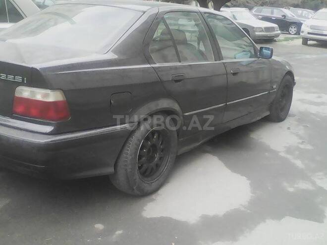 BMW 325 1993, 211,000 km - 2.5 l - Bakı