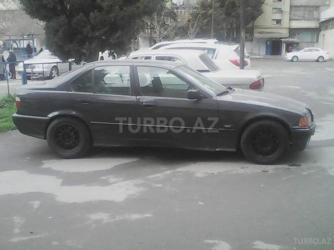 BMW 325 1993, 211,000 km - 2.5 l - Bakı