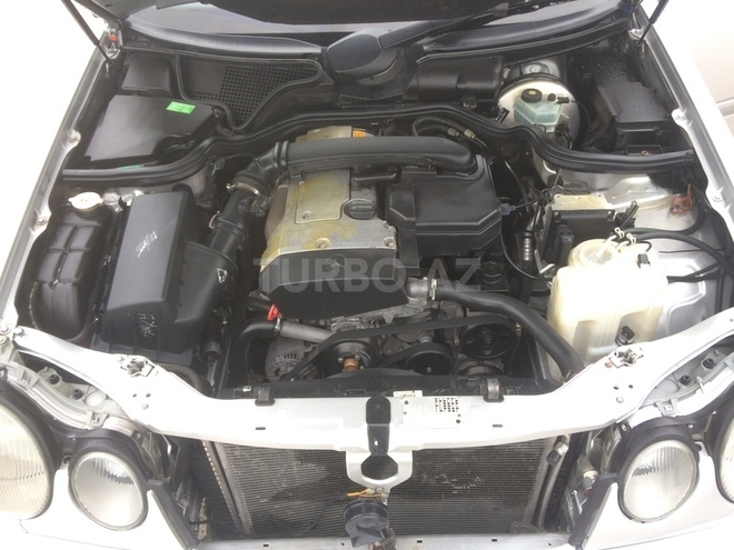 Mercedes E 230 1996, 320,000 km - 2.3 l - Sumqayıt