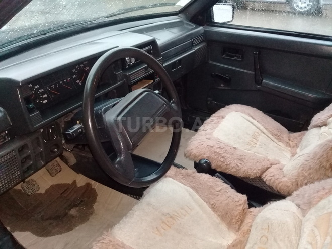 LADA (VAZ) 21099 1992, 237,000 km - 1.5 l - Quba