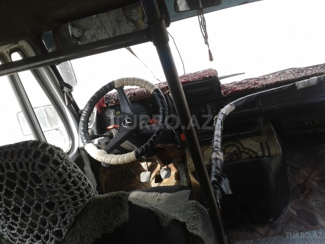 Mercedes 308 D 1991, 800,000 km - 2.3 л - Şirvan