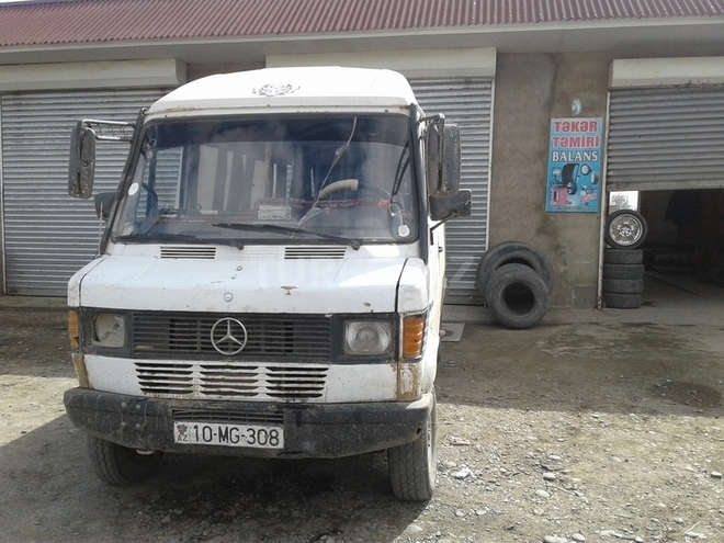 Mercedes 308 D 1991, 800,000 km - 2.3 л - Şirvan