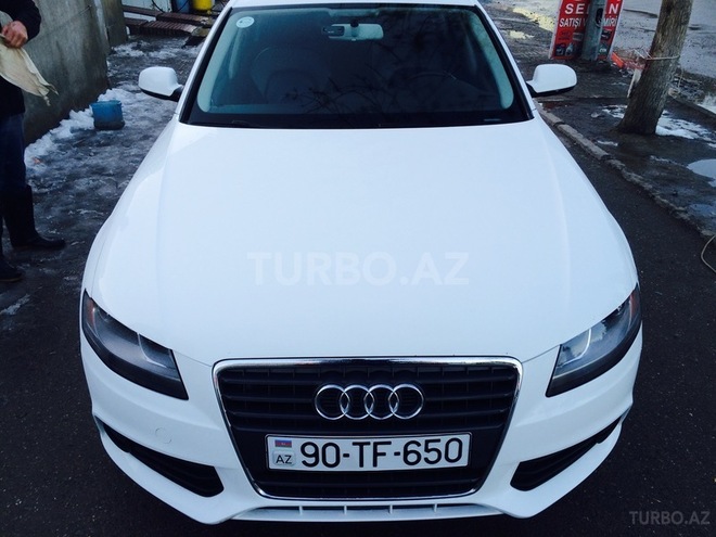Audi A4 2011, 126,000 km - 2.0 л - Bakı