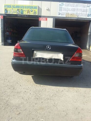 Mercedes C 180 1995, 405,405 km - 1.8 l - Bakı